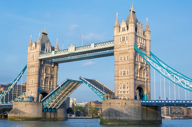 Tower Bridge, Londyn, Wielka Brytania.