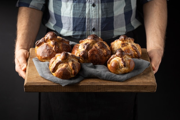 Tradycyjny układ pan de muerto