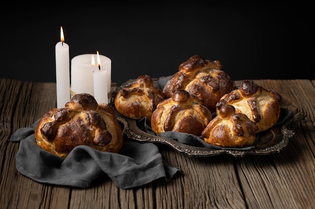 Tradycyjny układ pan de muerto