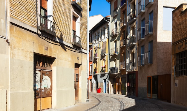 ulica europejskiego miasta. Pamplona