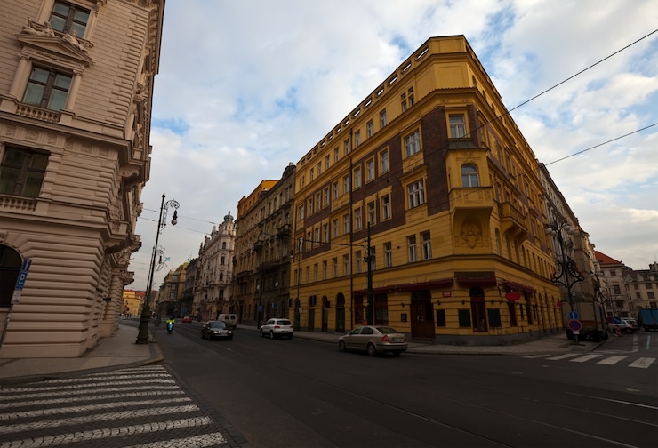 Bezpłatny plik Zdjęcie ulica w pradze, w czechach