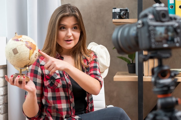 Bezpłatne zdjęcie vlogger podróży