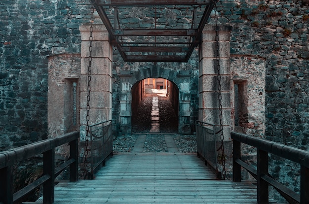 Wejście do Fortu Fenestrelle, Włochy
