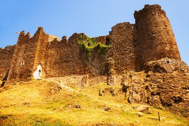 Widok na Castell de Montsoriu