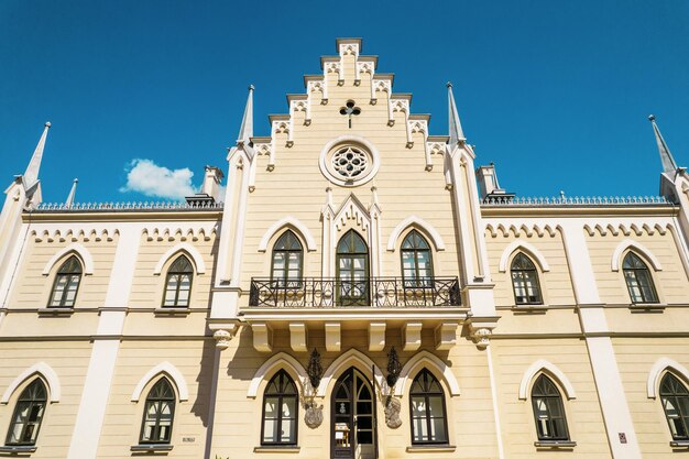 Widok na Pałac Aleksandra Ioana Cuzy w Rumunii
