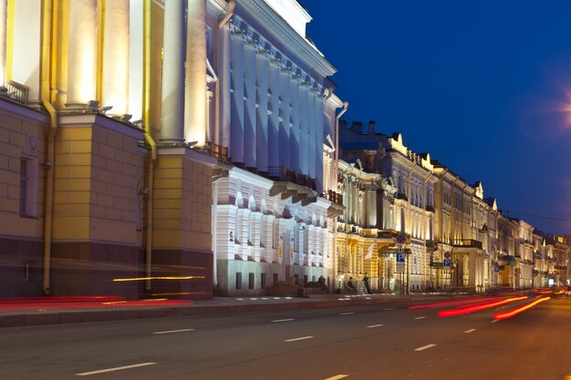 Widok na Petersburg w nocy