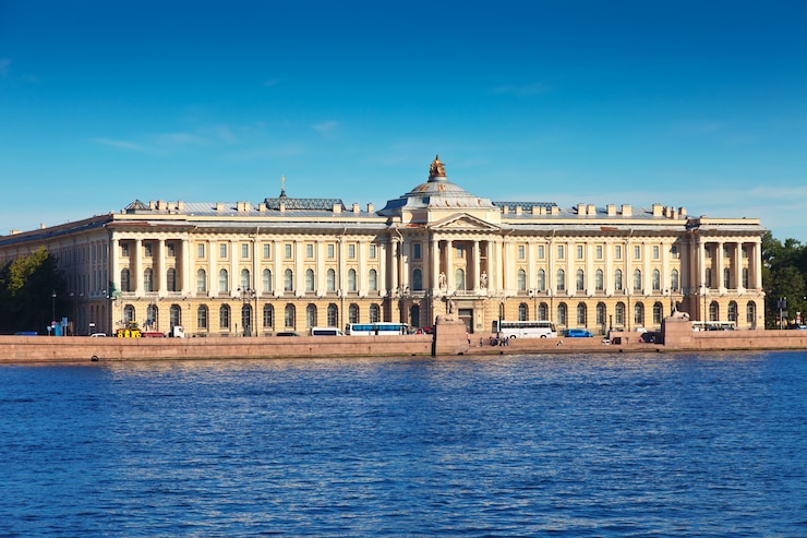 Bezpłatny plik Zdjęcie widok na sankt petersburg. akademia sztuk pięknych