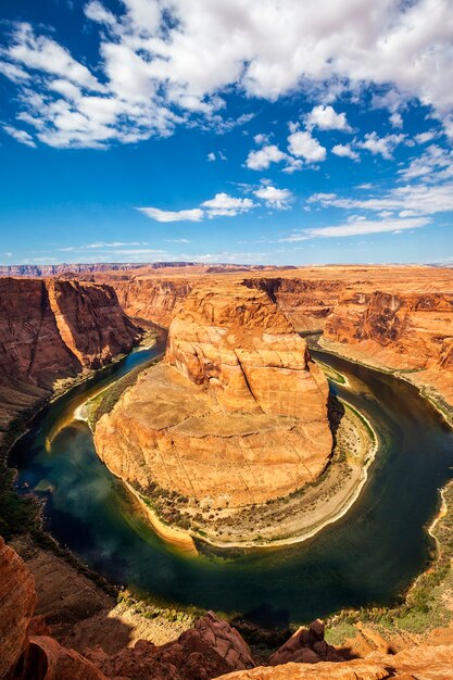 Widok pionowy słynnego Horseshoe Bend, USA