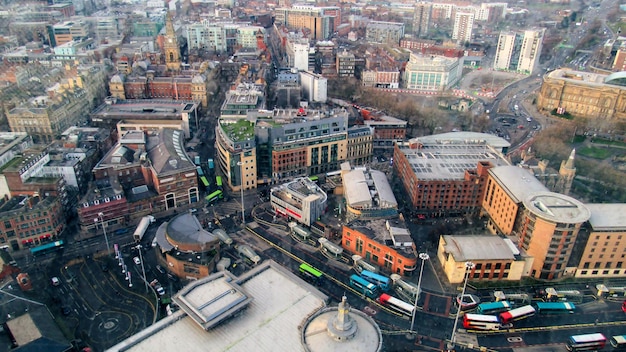 Widok z lotu ptaka na Liverpool z punktu widokowego Wielka Brytania Stare i nowoczesne budynki