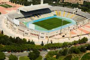 Bezpłatne zdjęcie widok z lotu ptaka olimpic stadion barcelony. hiszpania