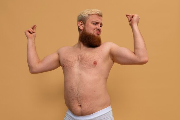 Widok z przodu człowieka inspirującego bodypositivity