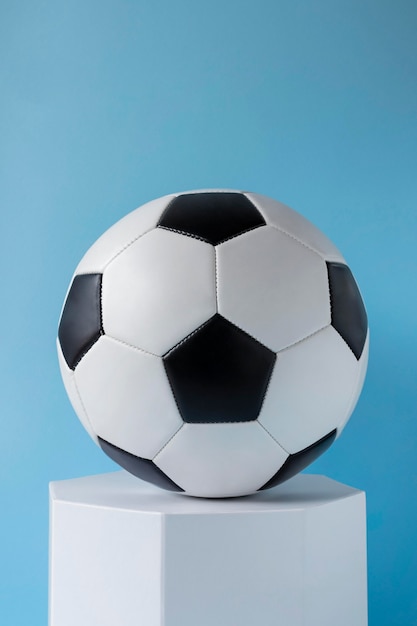 Widok z przodu piłki nożnej i sześciokątny kształt