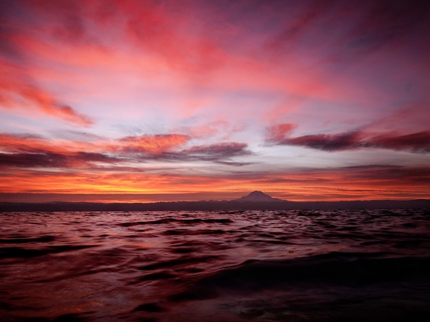 Wschód słońca nad Puget Sound