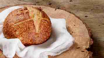 Bezpłatne zdjęcie wysoki widok chleba na płótnie