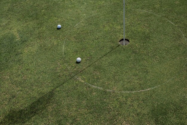 Zbliżenie: dołek golfowy. Bali. Indonezja.