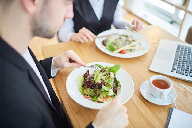 Bezpłatne zdjęcie zdrowy lunch