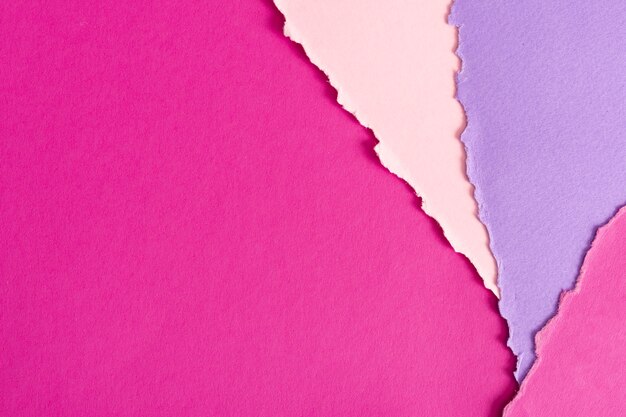 Zestaw różowawych arkuszy papieru