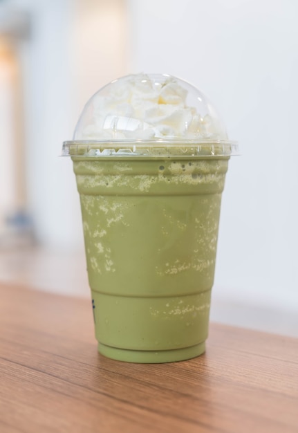 zielona herbata latte frappe