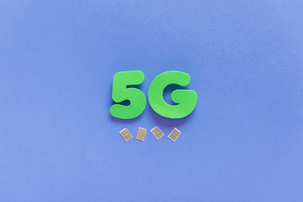 5 g en fondo liso con tarjetas sim