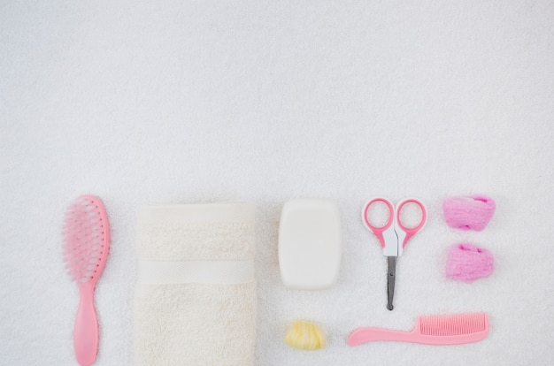 Accesorios de baño planos para bebé rosa