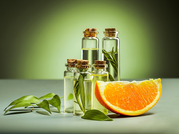 aceite de naranjas y naranja