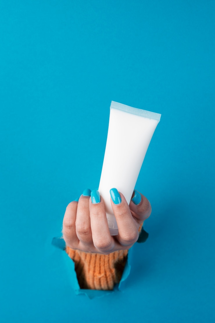 Foto gratuito acercamiento al arte de las uñas de belleza
