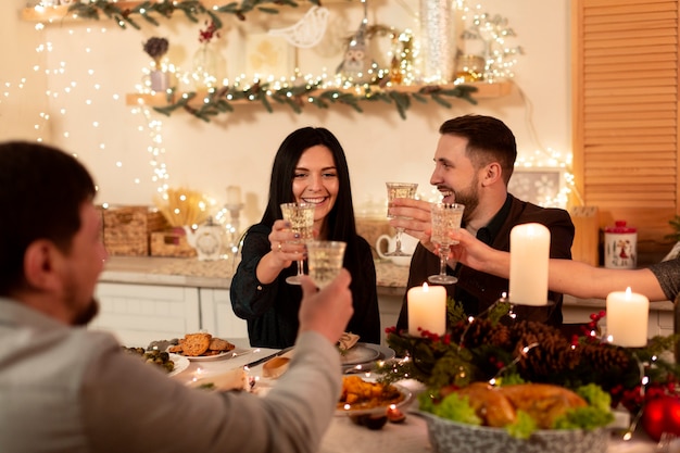 Acogedoras escenas de invierno con la familia.