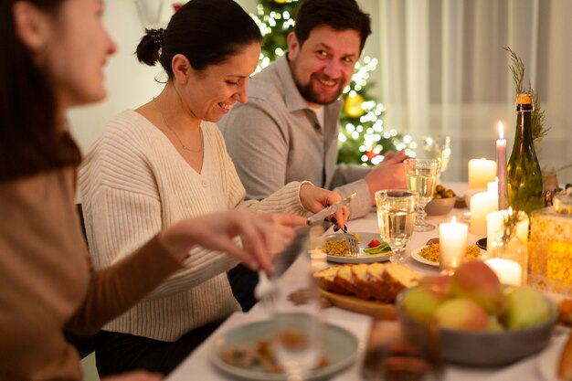 Acogedoras escenas de invierno con la familia.