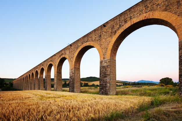 Acueducto en Navarra. España