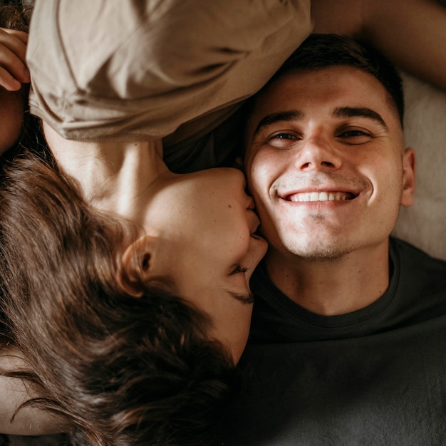 Adorable, pareja joven, enamorado