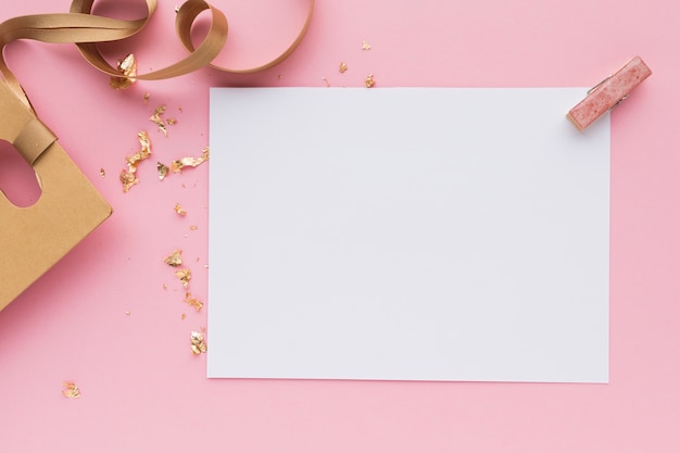 Adorno de hoja de papel en blanco para boda