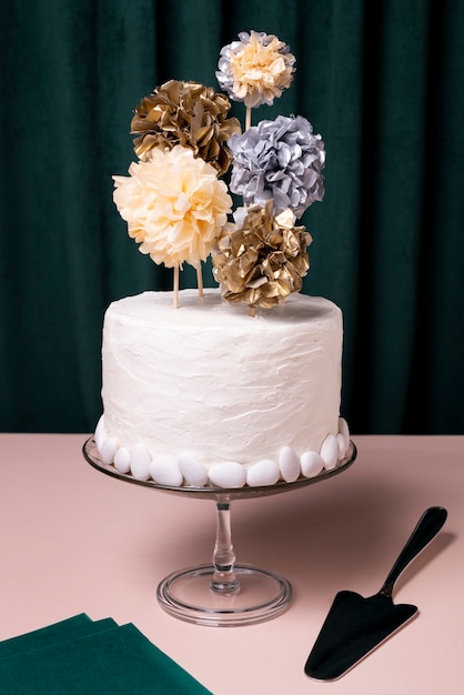 Foto gratuita adorno de torta hermosa y elegante