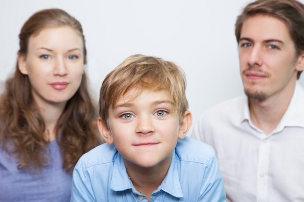 adulto vínculo entre la madre paternidad poco