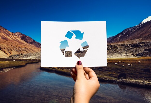 Ahorre el mundo ecología conservación del medio ambiente papel perforado reciclar