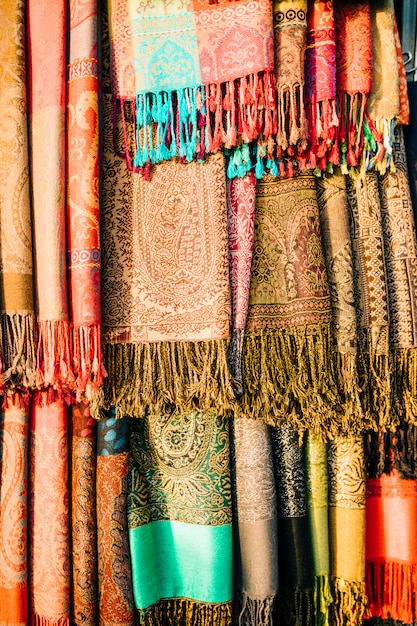 Alfombras en mercado en marrakech