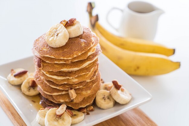 Almendra banana panqueque