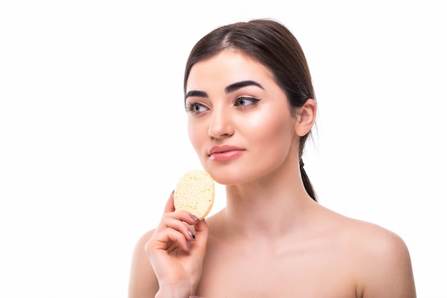 Almohadilla de algodón mujer concepto cosmético clen piel maquillaje belleza cara aislado