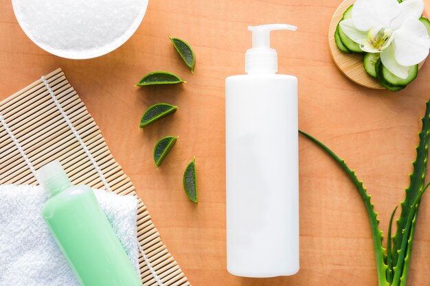 Aloe vera y pepino con crema de belleza