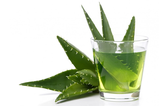 Aloevera sobre la mesa