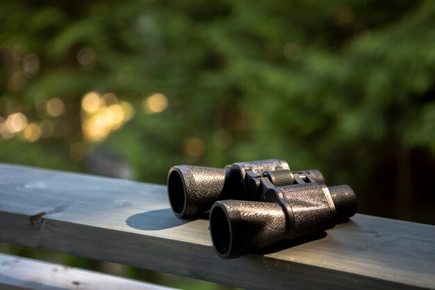 Alto ángulo binocular a bordo