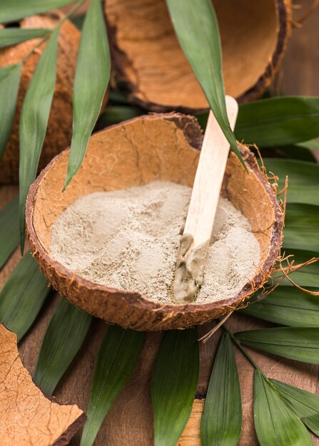 Alto ángulo de polvo en cáscara de coco