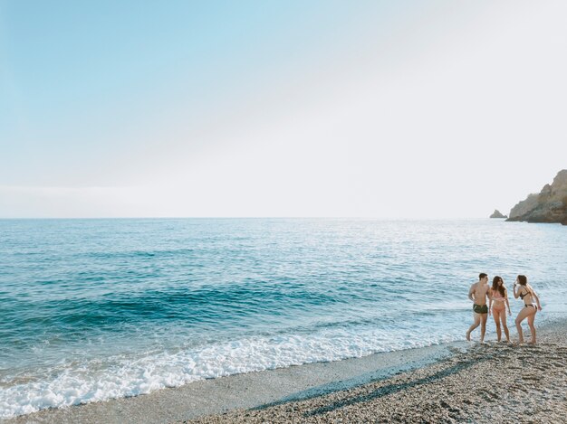 Amigos en la playa