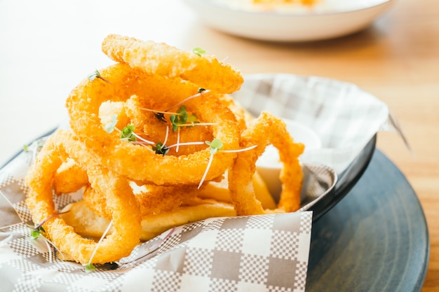 Anillo de calamares fritos