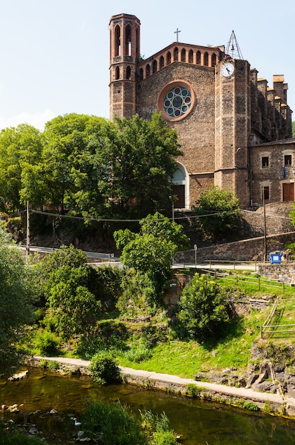 Foto gratuita antigua iglesia en sant joan les fonts