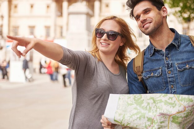 Aparecer en la gran ciudad no es fácil