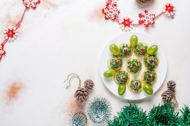 Aperitivos en forma de árbol de Navidad.