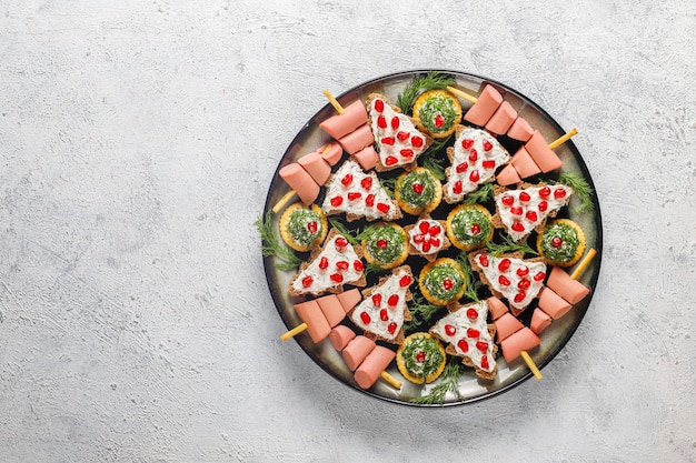 Aperitivos en forma de árbol de Navidad.