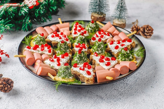 Aperitivos en forma de árbol de Navidad.