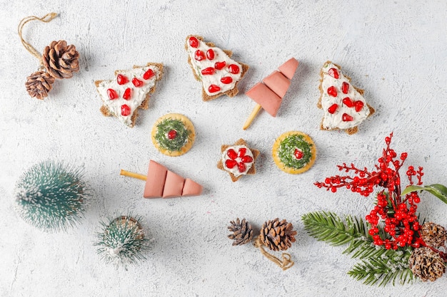 Aperitivos en forma de árbol de Navidad.