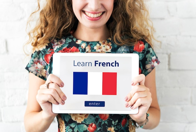 Aprender el concepto de educación en línea del idioma francés